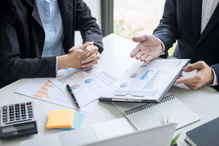 इक्विटी लिंक्ड सेविंग स्कीम (ELSS) क्या है? फायदे और नुकसान