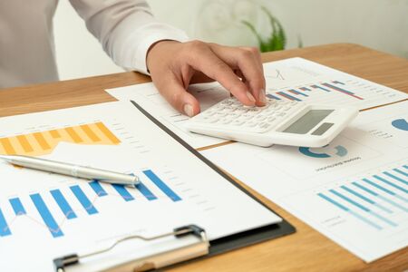 रियल एस्टेट में धोखाधड़ी से कैसे बचें: कानूनी जांच एक मार्गदर्शिका