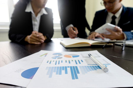 Indian Share Market Investment Tips: Value vs Growth – Smart Money Management Guide